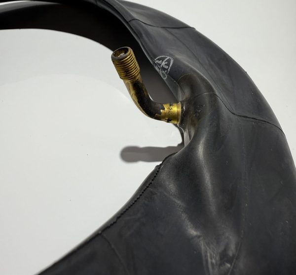 10 x 2.5 Inner tube 90° Valve (45° offset) - Image 2