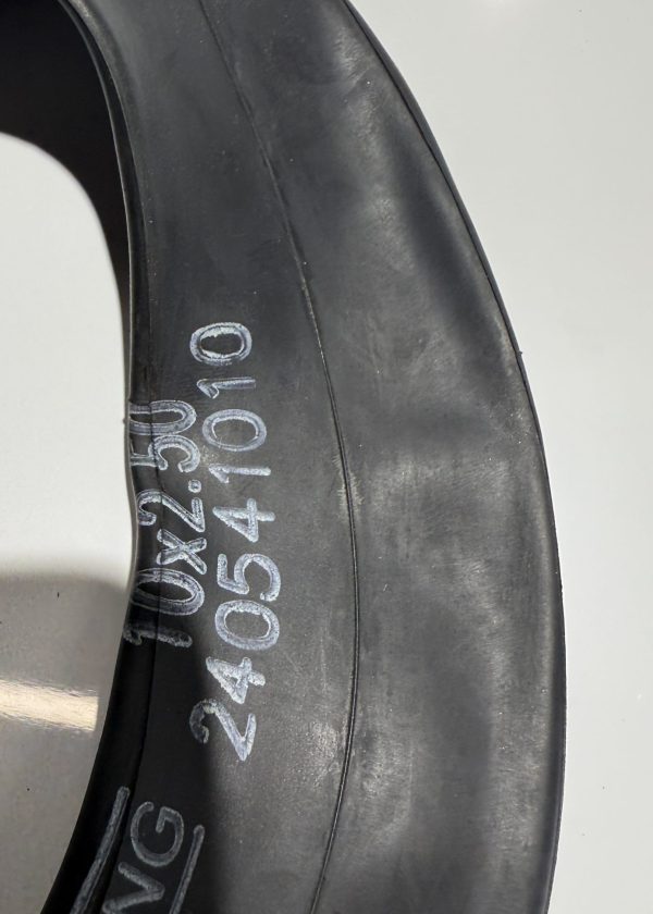 10 x 2.5 Inner Tube 90° Valve - Image 2