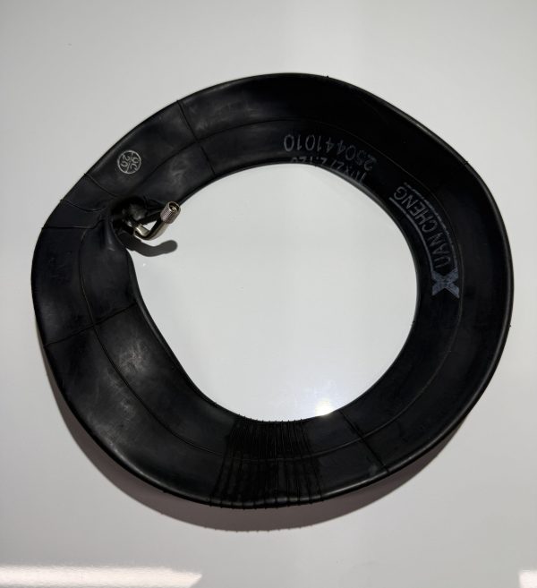 10 x 2.125 Inner Tube 90° Valve