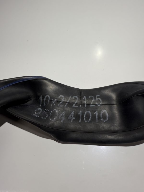 10 x 2.125 Inner Tube 90° Valve - Image 3