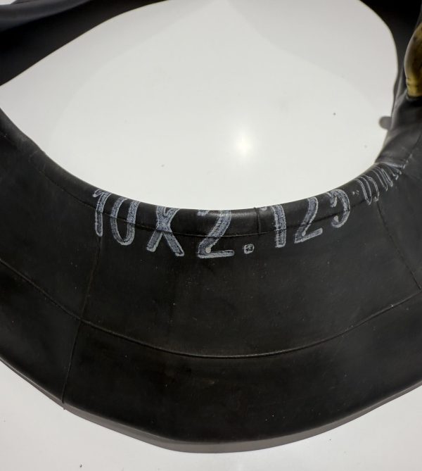 10 x 2.125 Inner Tube 45° Valve - Image 2