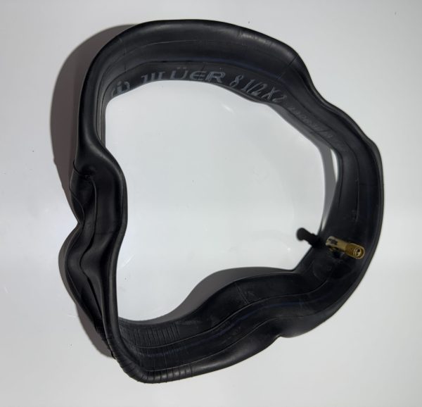 8.5 x 2 Inner Tube 90° Valve