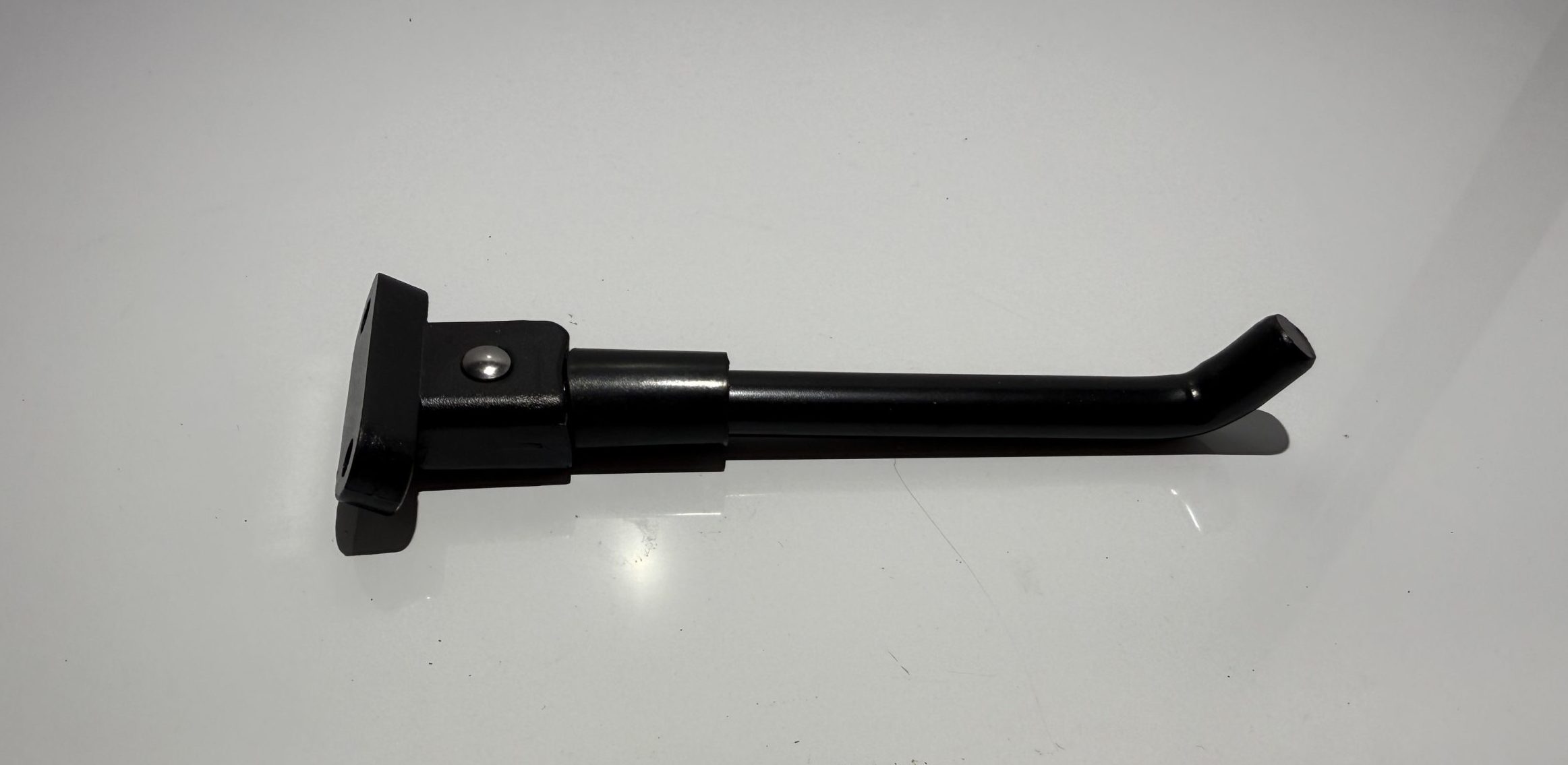 Mercane Force kickstand